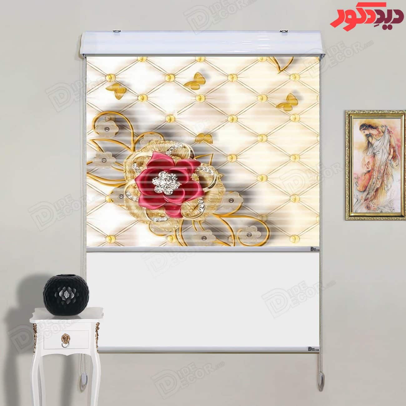پرده زبرا دومکانیزم چاپی کد AZD-036 با طرح لمسه کرم، گل‌های رز زرشکی و پروانه‌های طلایی مناسب سالن پ