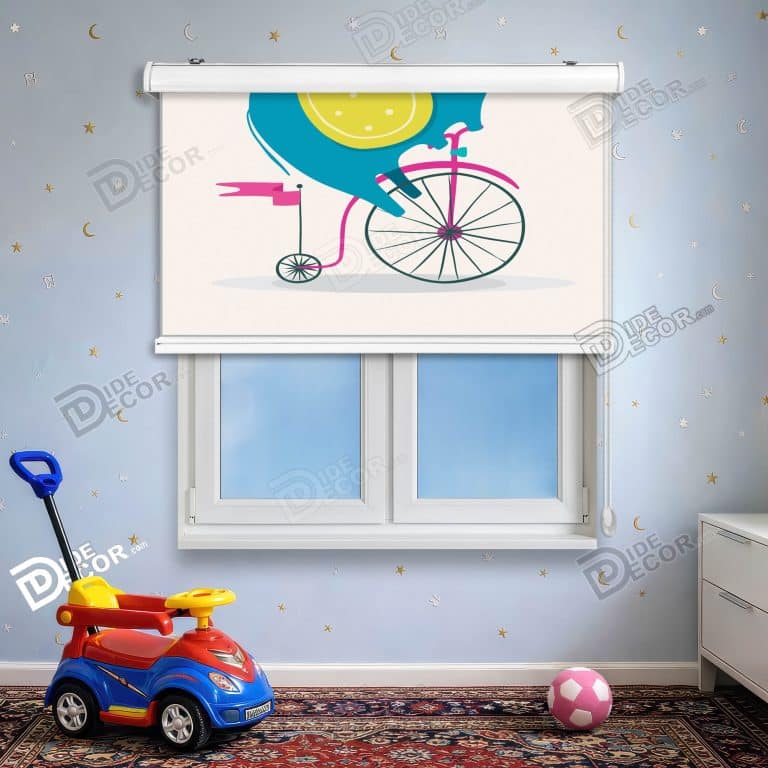 پرده شید طرح کودک کد sk-012 - پرنده کارتونی روی دوچرخه با رنگ آبی و صورتی.