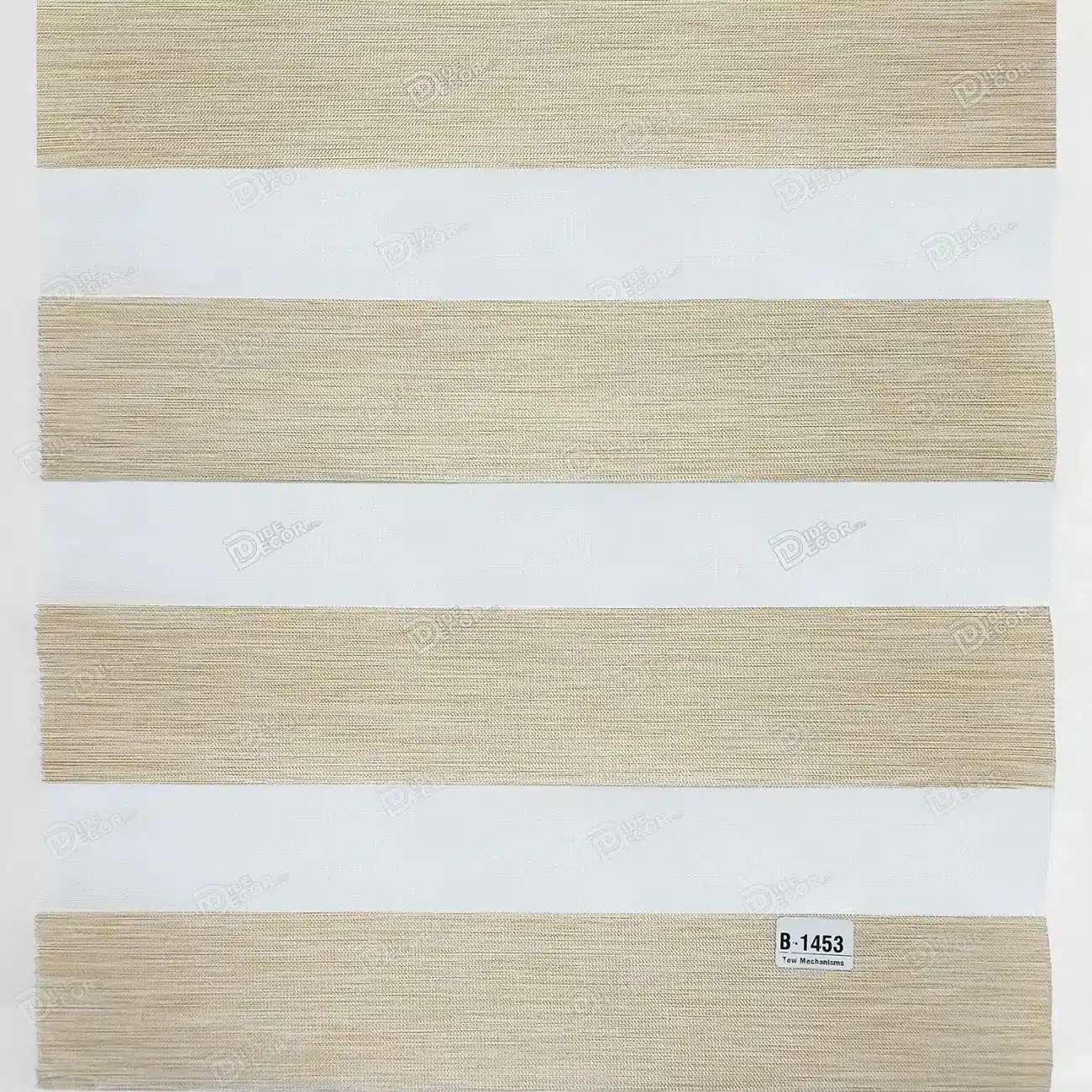 نمونه پارچه پرده زبرا کد TB1453، پارچه ساده طرح چوب کرم، مناسب برای هماهنگی با دکوراسیون داخلی منزل یا محیط اداری.